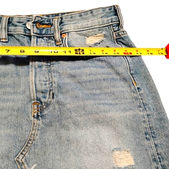 Divided | Distressed Denim Skirt | Size 6 - Picture 6 of 9